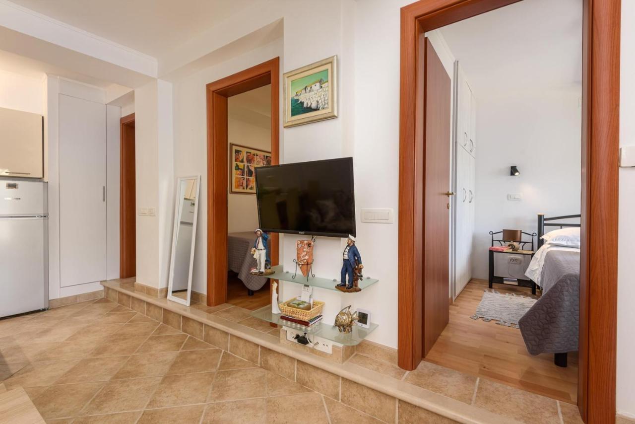 Apartment Jadranka With Sea View In Rogotin Eksteriør billede