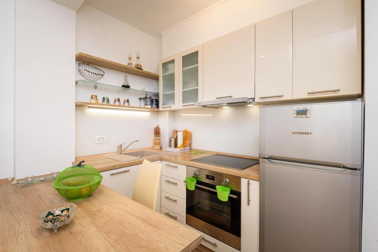 Apartment Jadranka With Sea View In Rogotin Eksteriør billede